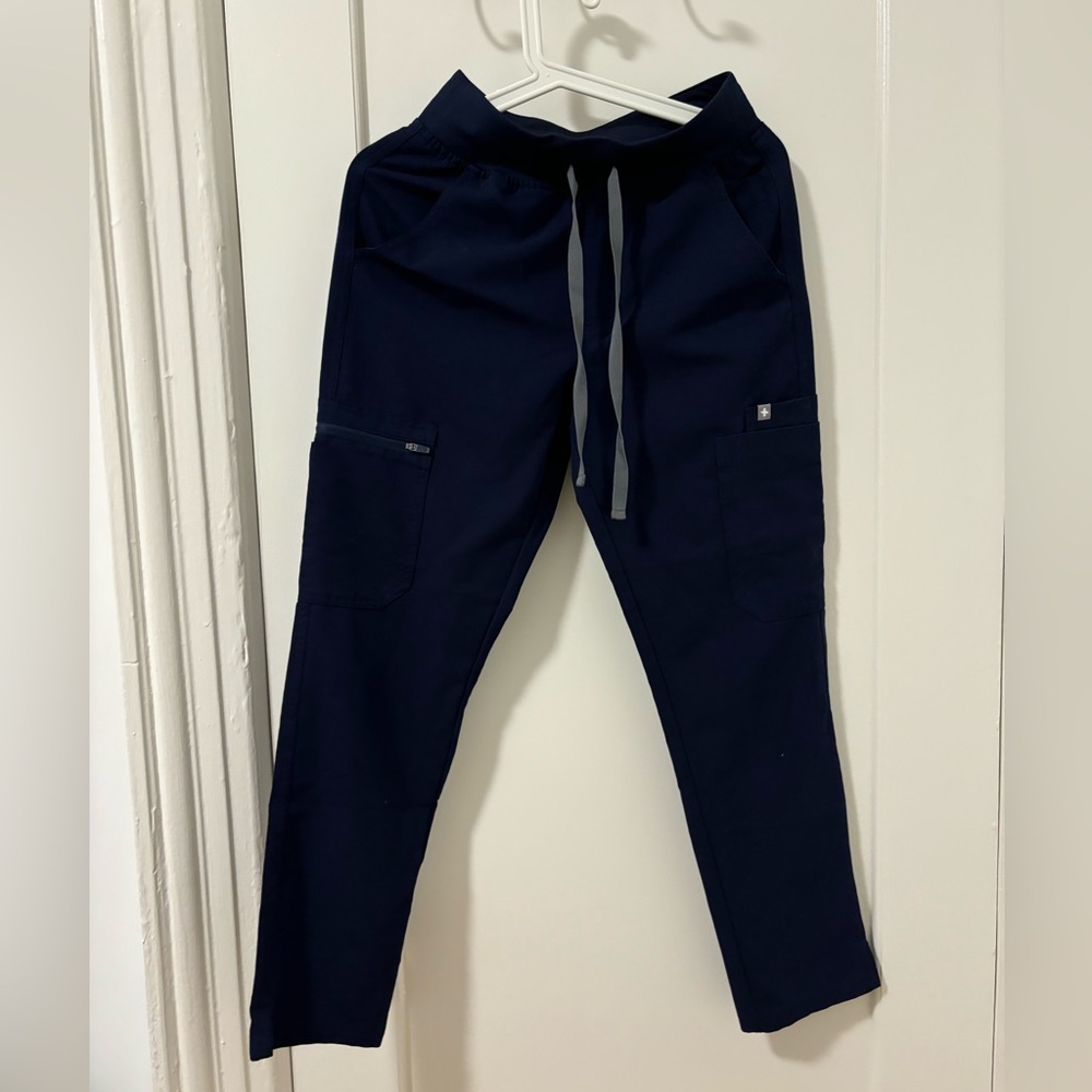 Figs Navy Yola™ High Waisted 2.0 - Petite Skinny Scrub Pants XS - Navy - Petite
